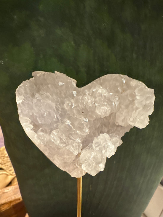 Ivette Amethyst Heart