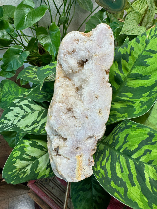 6/2 Large quartz & Pink Ame slab